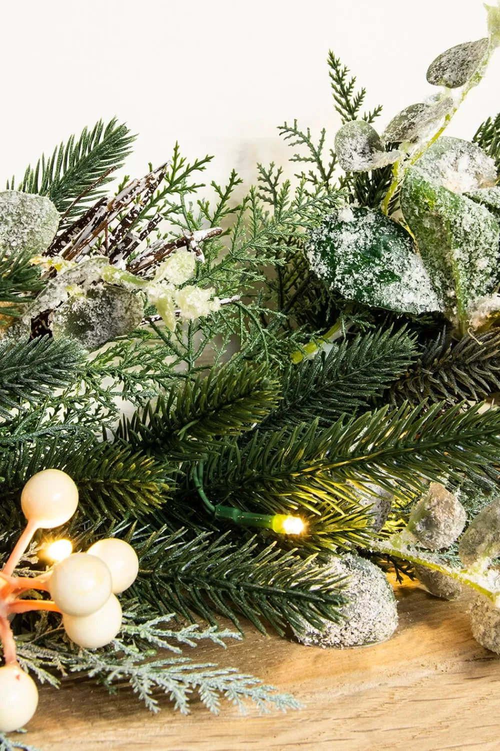 Christmas Tree World 180cm Pre-lit Frosted Decorated PE Pine Garland With White Berries< Pre-Lit Christmas Garlands
