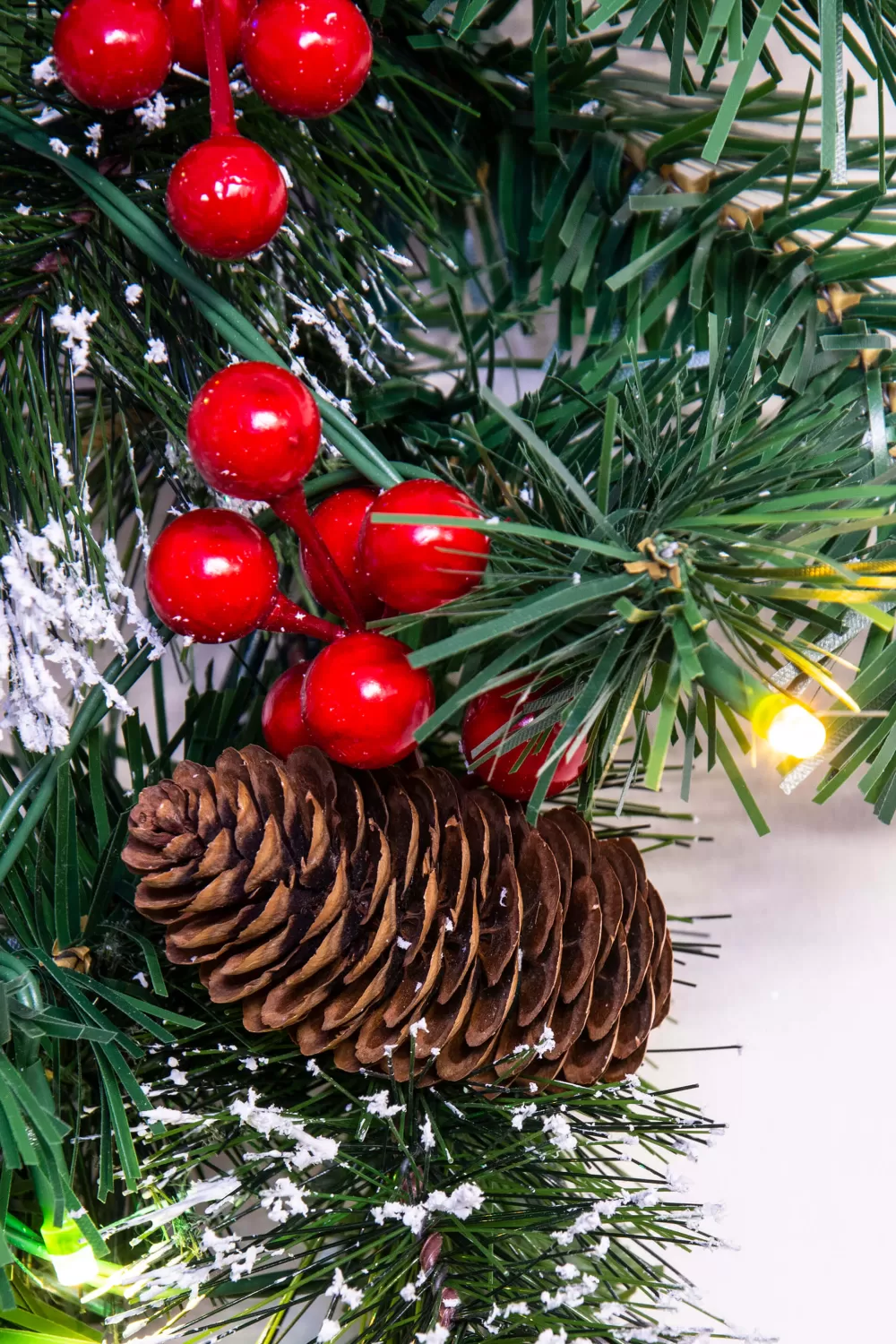 Christmas Tree World 50cm Pre-lit Decorated Mixed Pine Wreath Warm White/Multicolour LEDs< Pre-Lit Christmas Wreaths