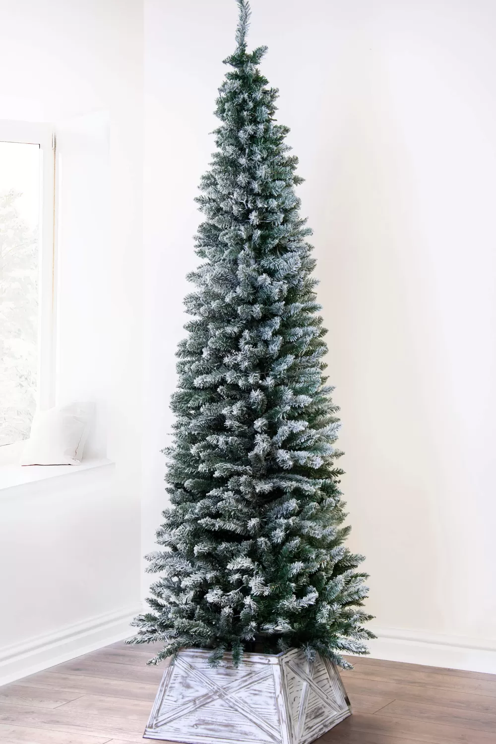 Christmas Tree World Brushed White Gold Wooden Tree Skirt (For 4ft-6ft Trees - Tight Fit)< Tree Skirts & Surrounds | Christmas Tree Skirts