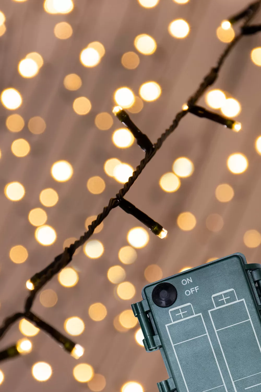 Christmas Tree World CTW Battery Powered 100 LED Multifunction String Light Set - Warm White< Battery Powered Leds