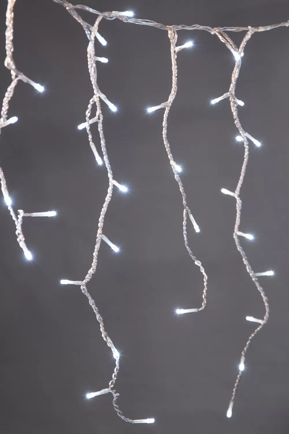 Christmas Tree World CTW Clear Cable 960 LED Snowing Icicle Light Set - Bright White W/ 64 Gutter Hooks< Outdoor Christmas Lights | Outdoor Christmas Tree Lights