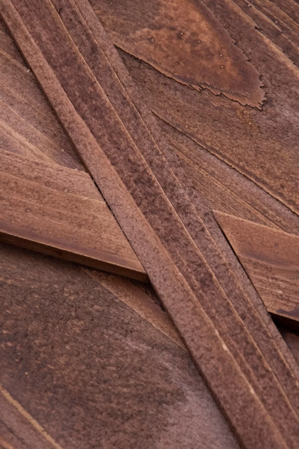 Christmas Tree World Natural Brown Wooden Tree Skirt (For 6ft-9ft Trees - Tight Fit)< Tree Skirts & Surrounds | Christmas Tree Skirts