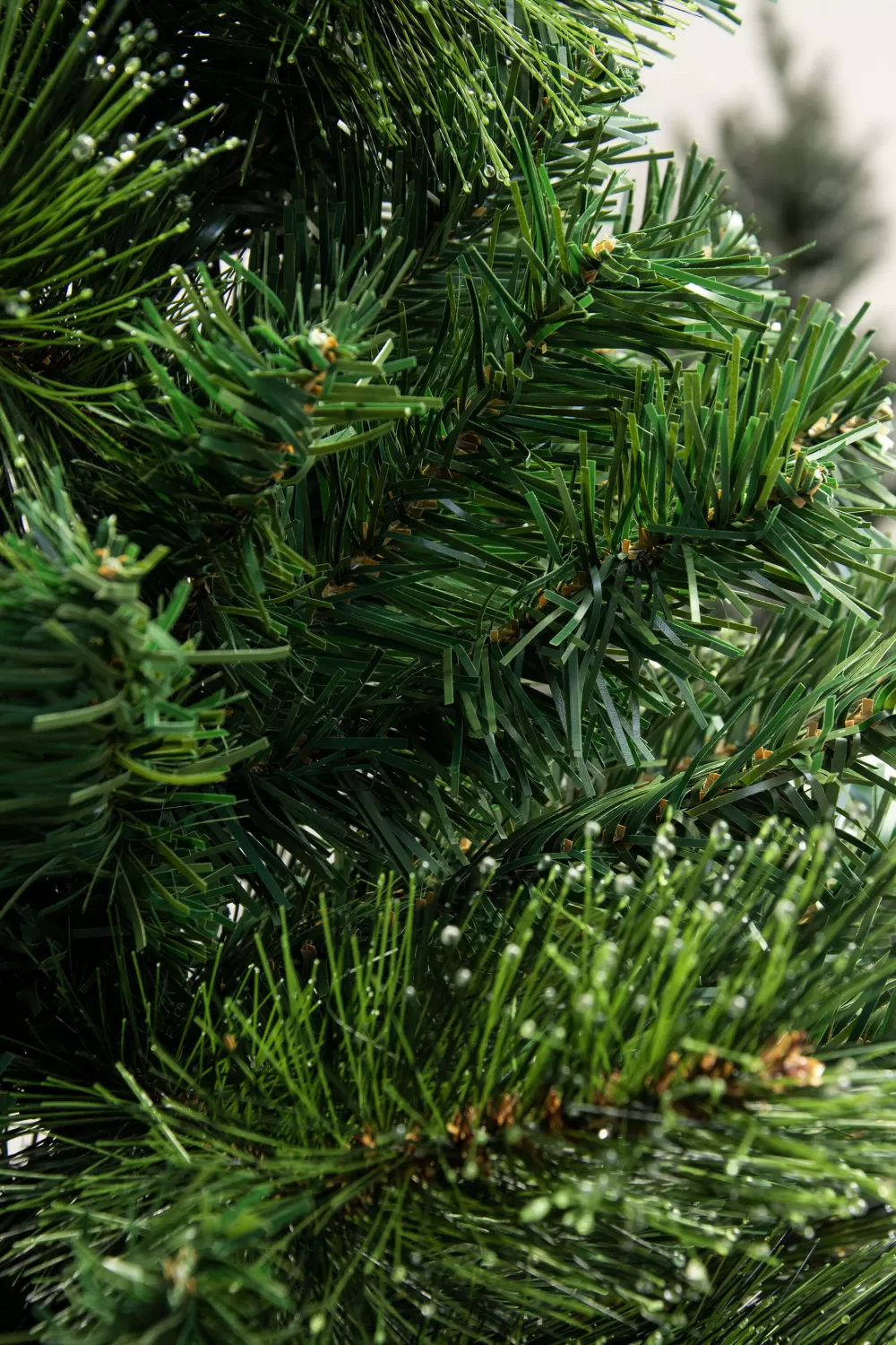 Christmas Tree World The 4ft Pre-lit Majestic Dew Pine Potted Tree (Indoor/Outdoor)< Outdoor Led Trees | Outdoor Christmas Trees