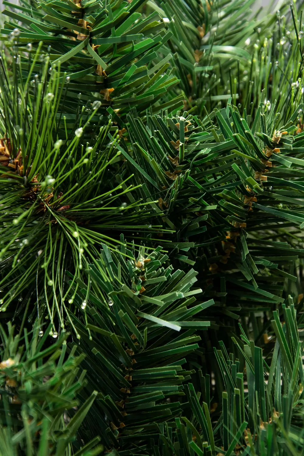 Christmas Tree World The 4ft Pre-lit Majestic Dew Pine Potted Tree (Indoor/Outdoor)< Outdoor Led Trees | Outdoor Christmas Trees