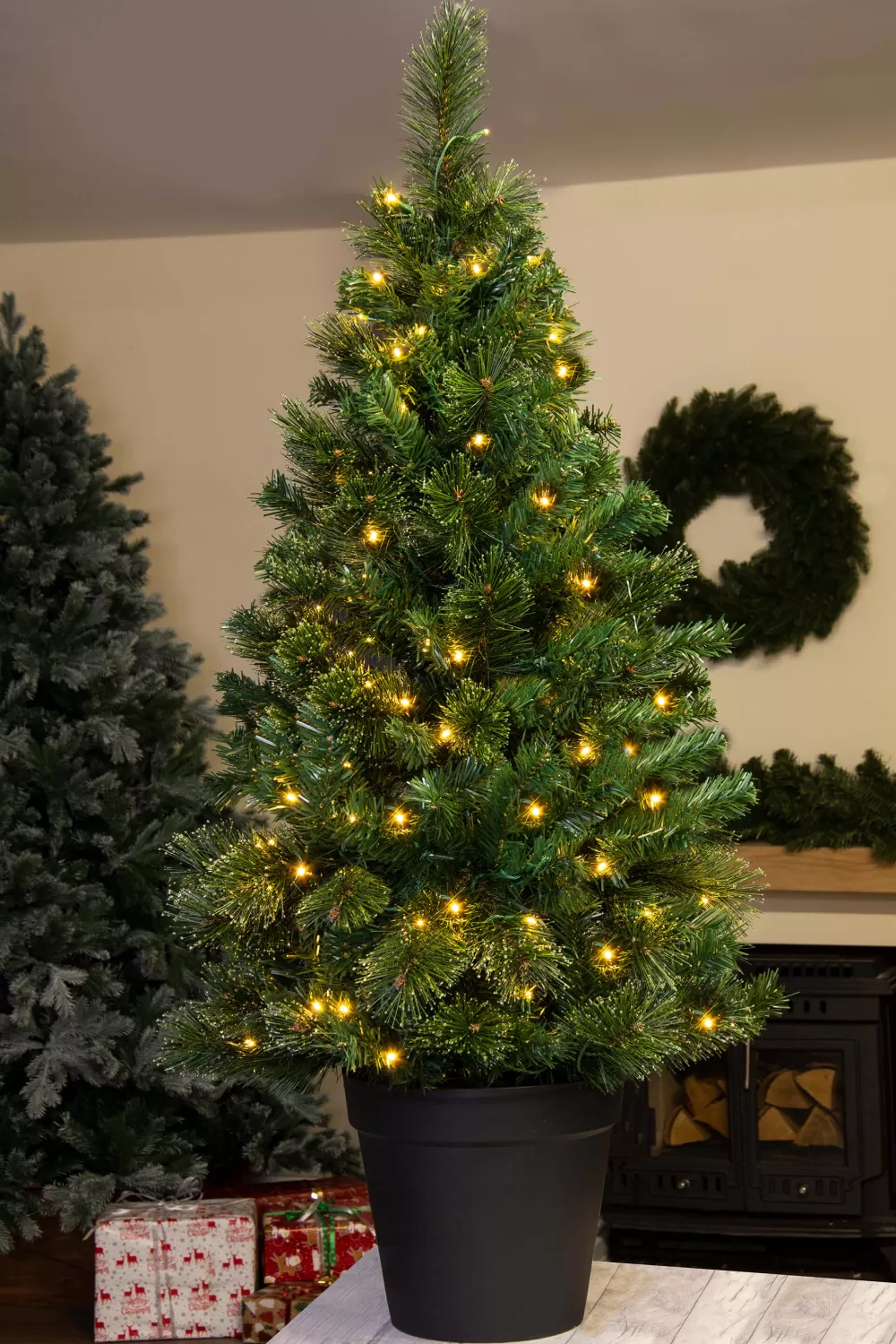 Christmas Tree World The 4ft Pre-lit Majestic Dew Pine Potted Tree (Indoor/Outdoor)< Outdoor Led Trees | Outdoor Christmas Trees