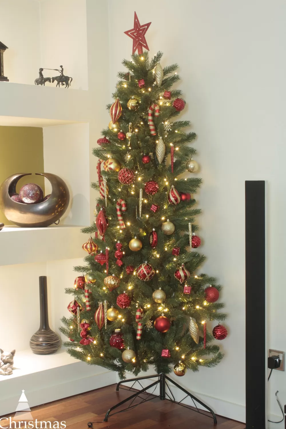 Christmas Tree World The 4ft Pre-lit Ultra Devonshire Half Tree Warm White Lights< 4 Foot Pre Lit Christmas Trees