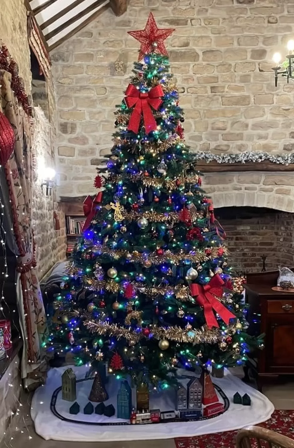 Christmas Tree World The Pre-lit 12ft Ultra Devonshire Fir - 6.6ft Wide - Warm White/Multicoloured Colour Change LEDs< Large Commercial Christmas Trees | 12 Foot Pre Lit Christmas Trees