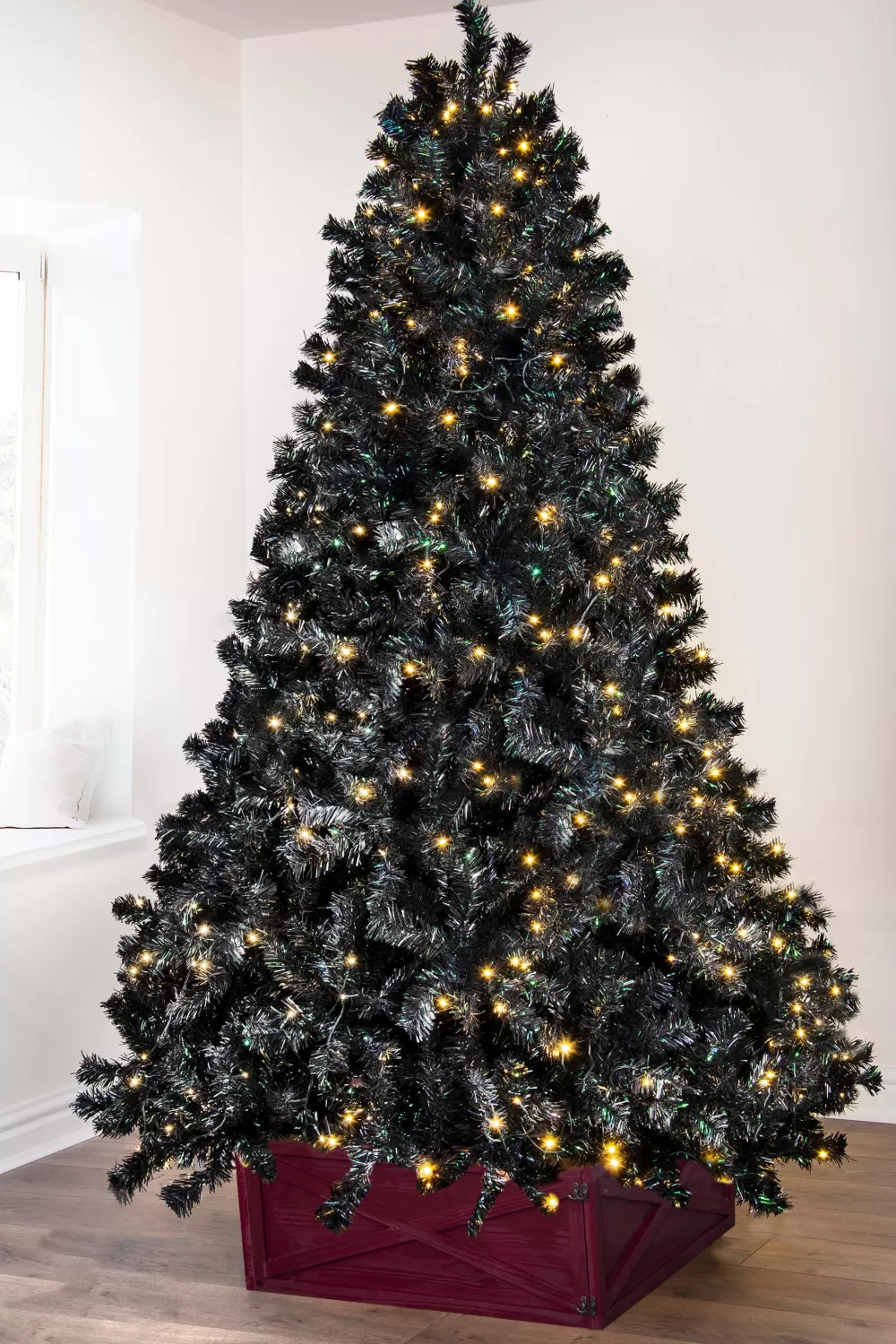 Christmas Tree World The Pre-lit Black Iridescence Pine Tree With Warm White Lights (6ft To 7ft)< Pre-Lit Christmas Trees