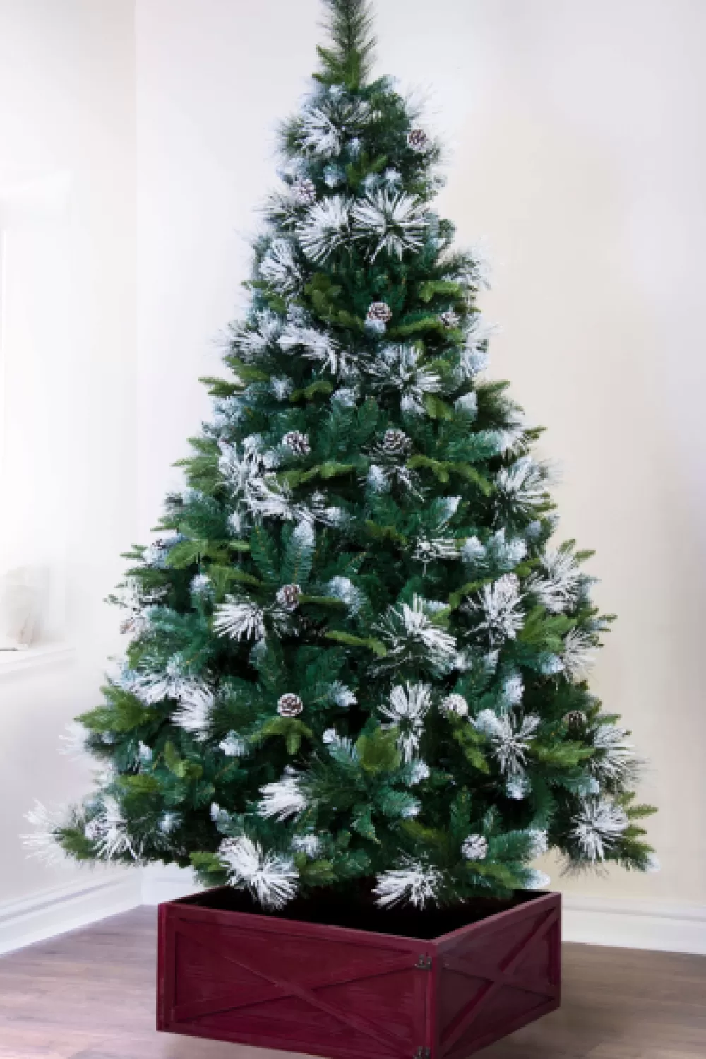 Christmas Tree World The Snowy Scots Pine Tree (4ft To 9ft)< Snowy Christmas Trees | Unlit Christmas Trees