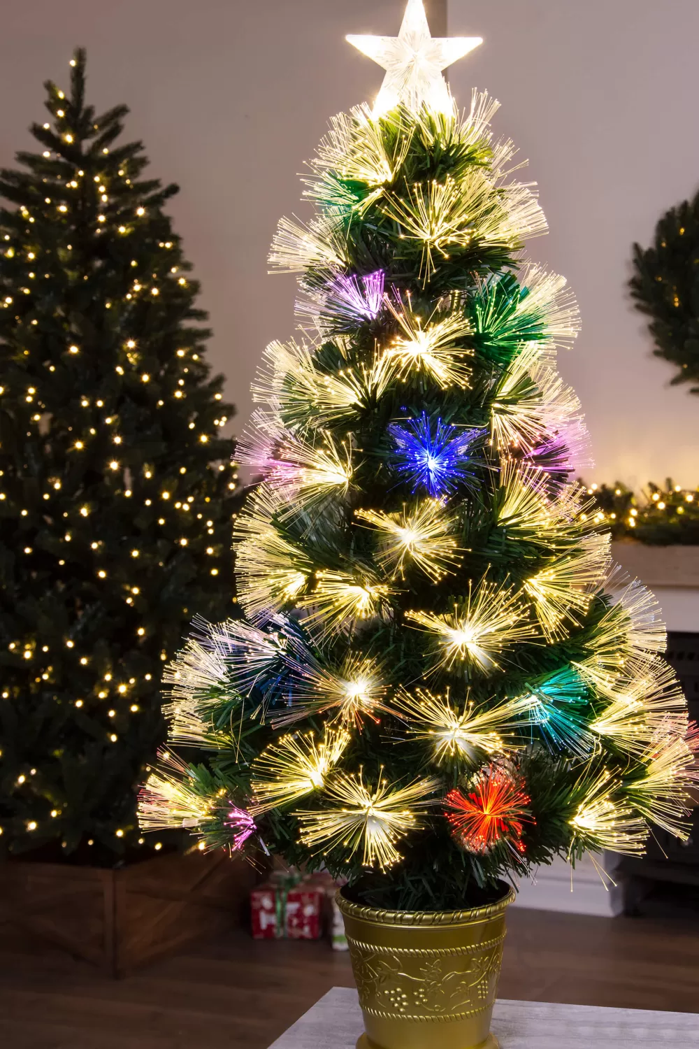 Christmas Tree World The Vesuvius Fir Fibre Optic Christmas Tree (3ft To 8ft)< Fibre Optic Christmas Trees | Pre-Lit Christmas Trees