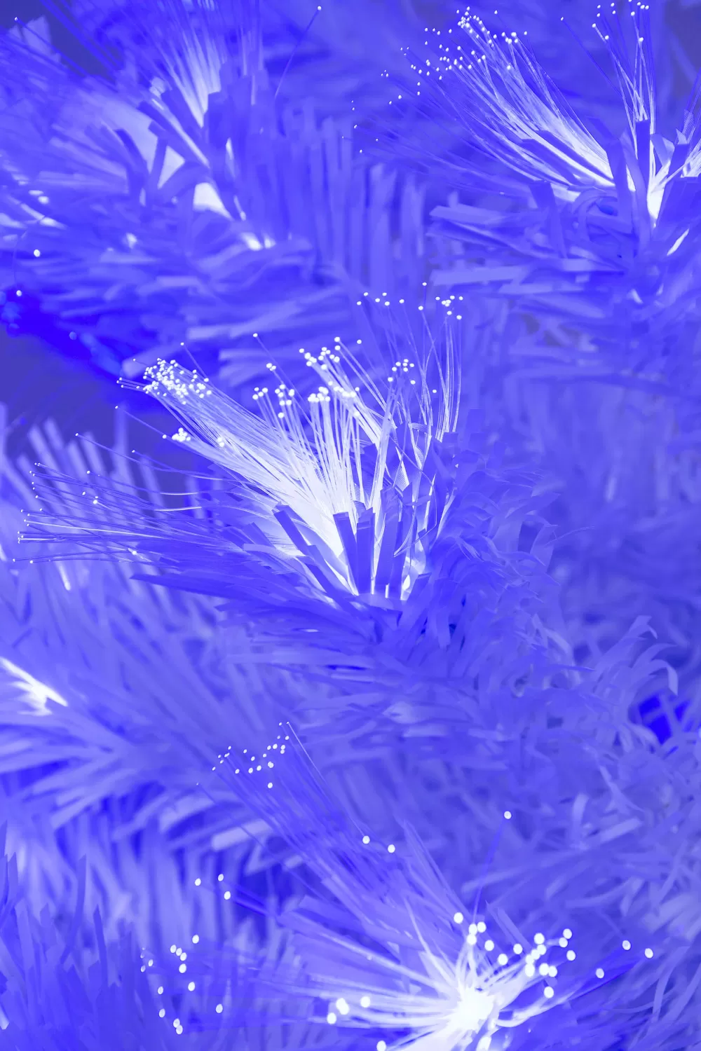 Christmas Tree World The White Blue Ripple Effect Fibre Optic Tree (4ft To 7ft)< Pre-Lit Christmas Trees | Fibre Optic Christmas Trees