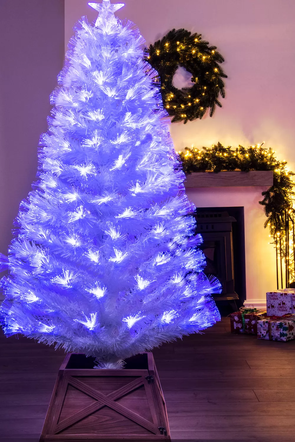 Christmas Tree World The White Blue Ripple Effect Fibre Optic Tree (4ft To 7ft)< Pre-Lit Christmas Trees | Fibre Optic Christmas Trees